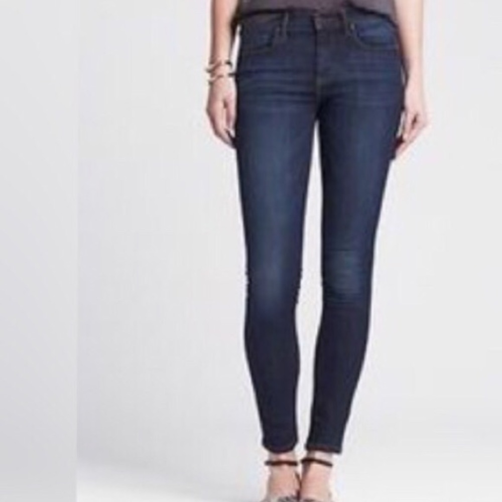 Banana Republic Ultimate Skinny Jeans✨